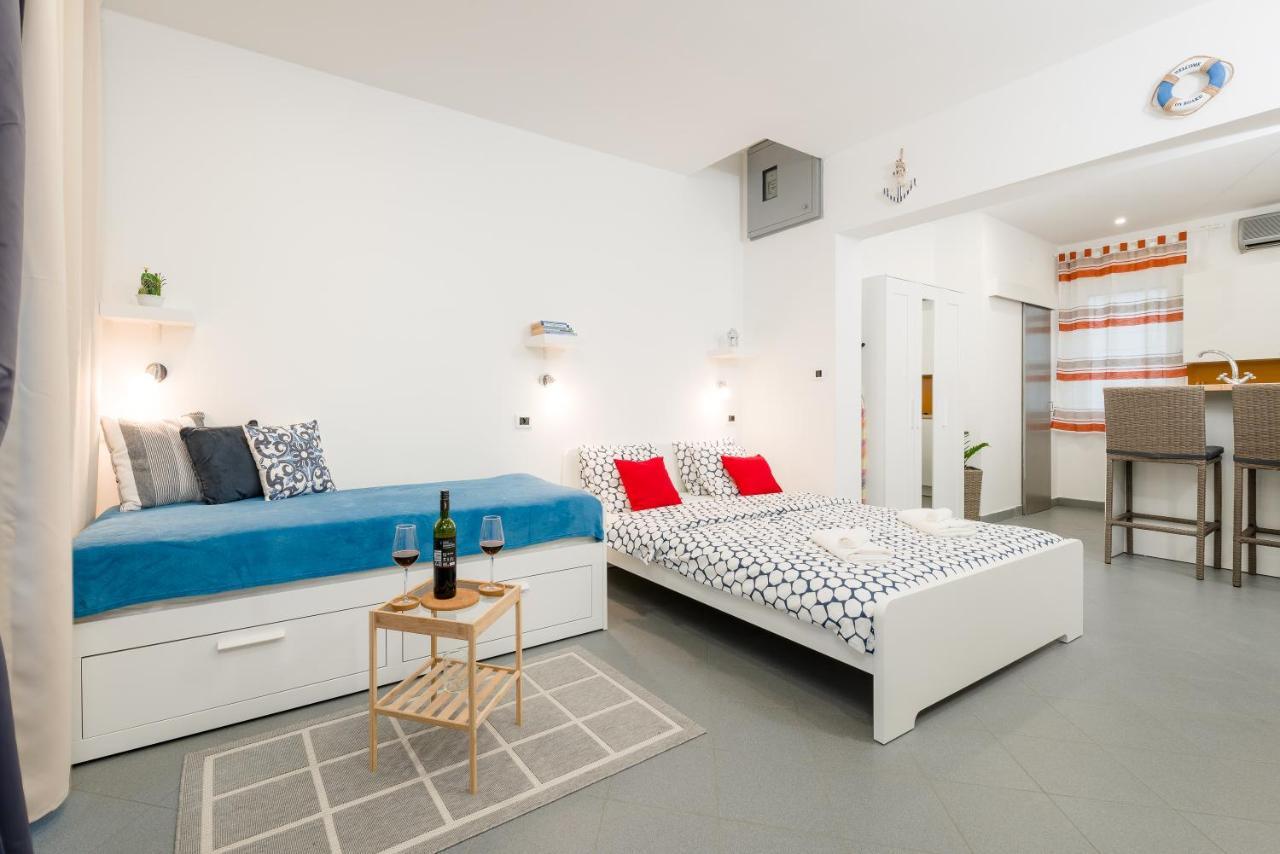 Studio Apartment Sesula スプリト エクステリア 写真