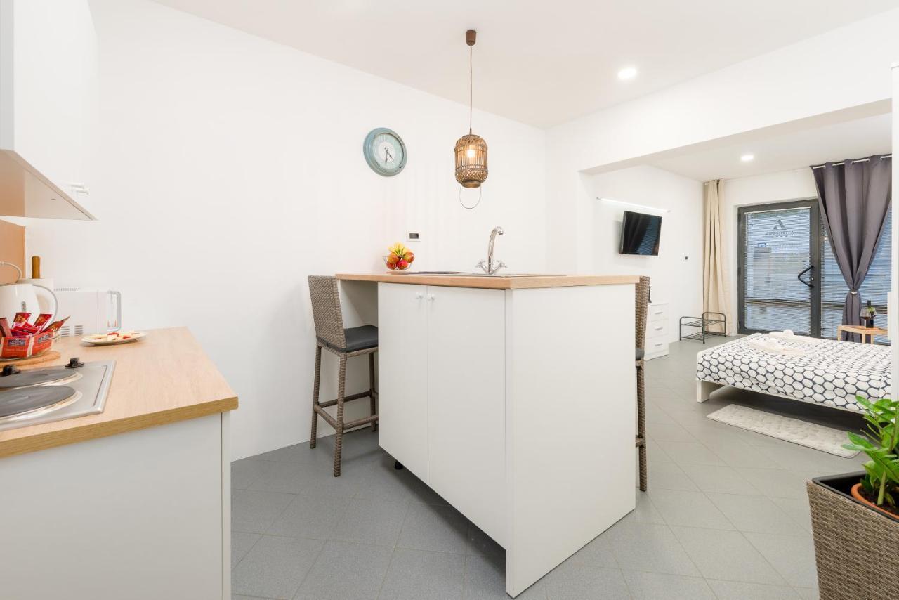 Studio Apartment Sesula スプリト エクステリア 写真