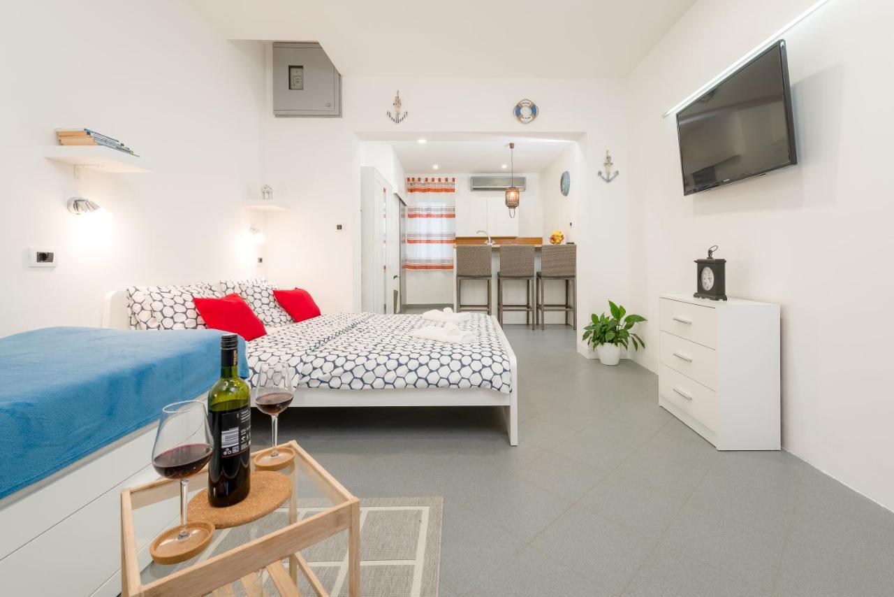 Studio Apartment Sesula スプリト エクステリア 写真